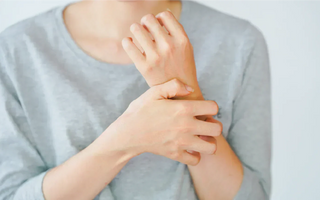 7 Natural Remedies for Eczema!