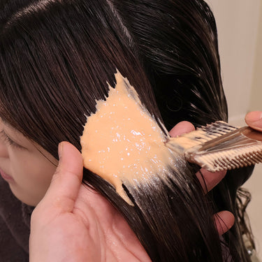 INTENSIVE MOISTURISING HAIR & SCALP TREATMENT
