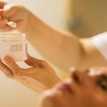 植物褪黑色素煥膚面部護理